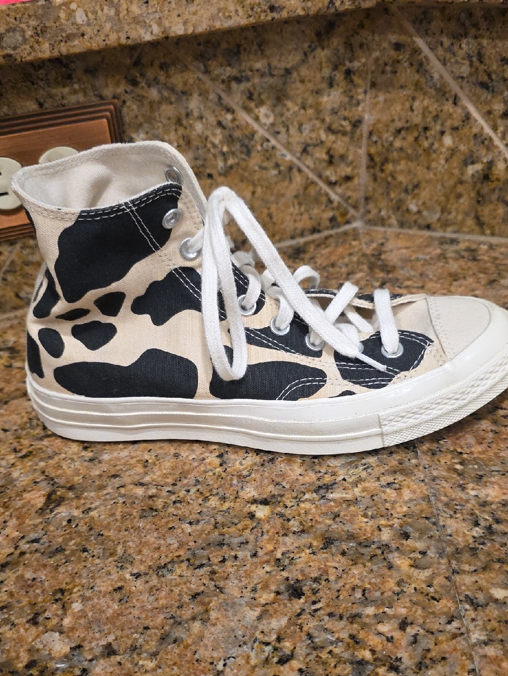 Converse Chuck Taylor All Star 70 Hi Cow Print - M7/W9 - Picture 4 of 11